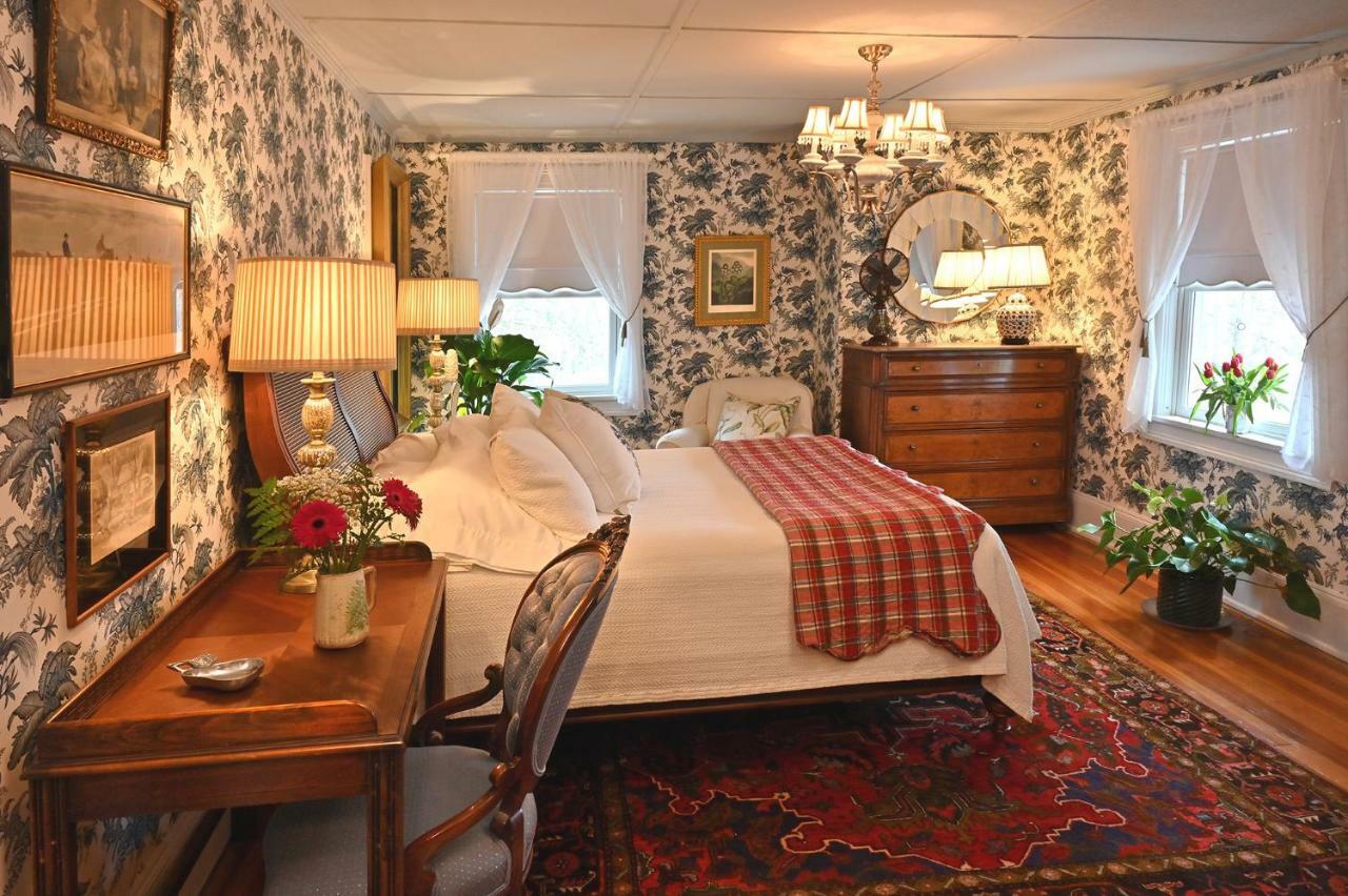 Hilltop House Bed & Breakfast Amenia Eksteriør billede